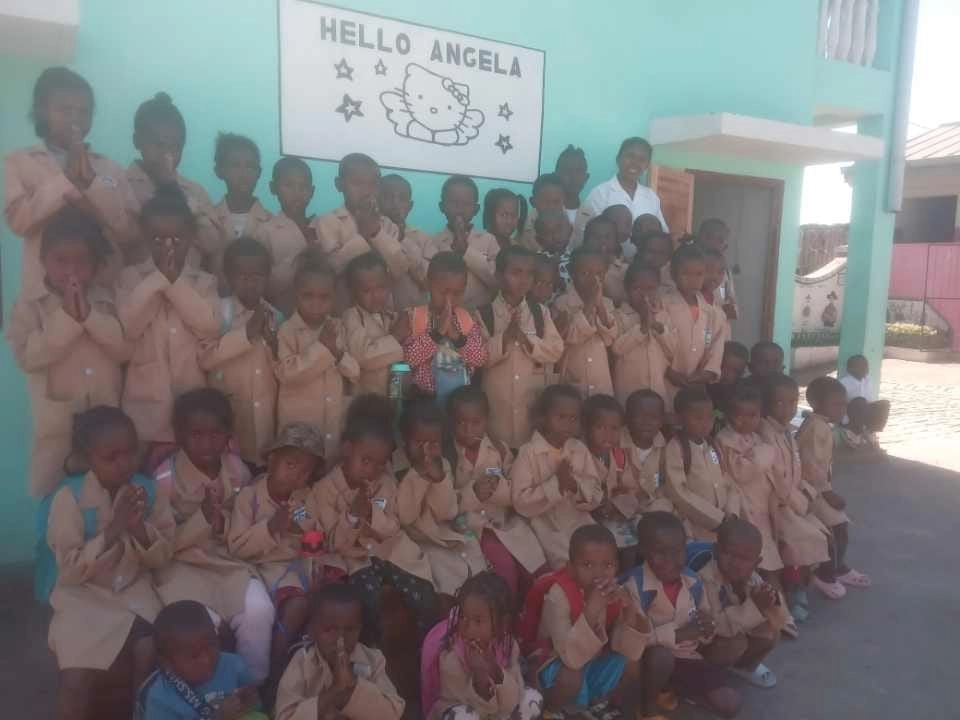Hello Angela : donner une chance aux enfants de Namontana